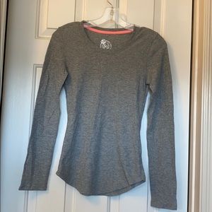 Simple grey long sleeve tee